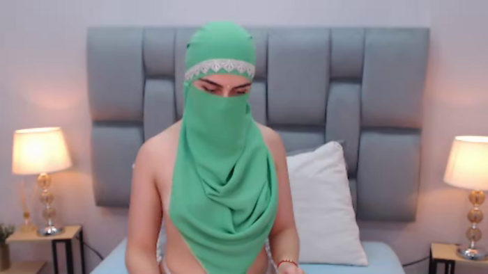 aliah-manzur