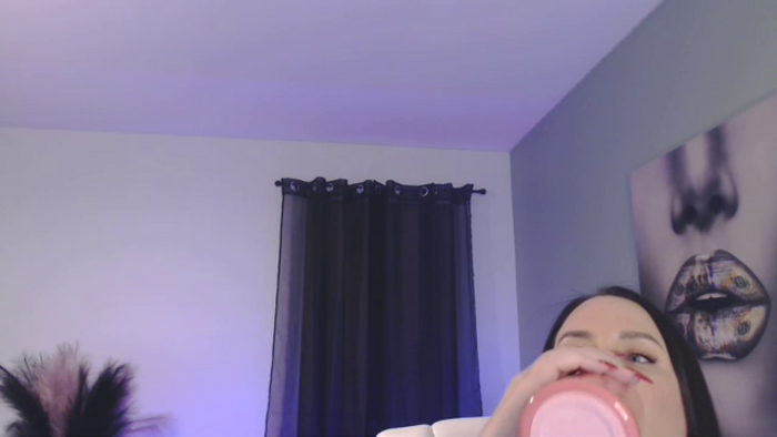 tia-bella