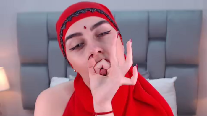 aliah-manzur
