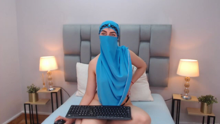 aliah-manzur