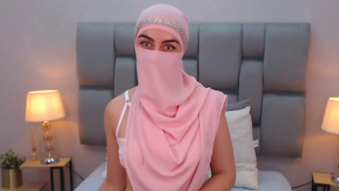 aliah-manzur
