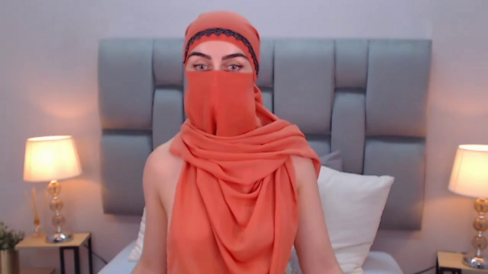 aliah-manzur