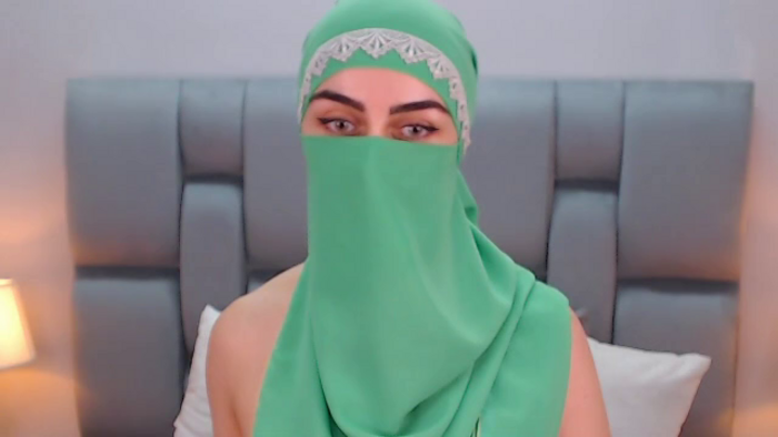 aliah-manzur