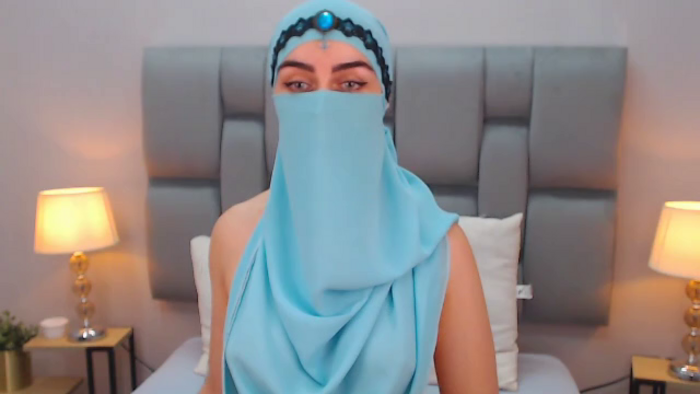 aliah-manzur