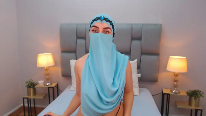 aliah-manzur