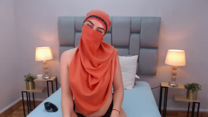 aliah-manzur