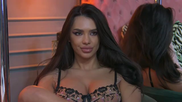 nicole-diva