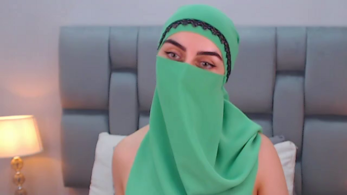 aliah-manzur