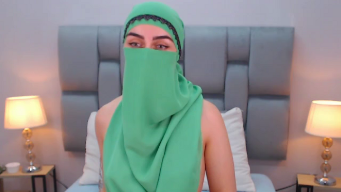 aliah-manzur