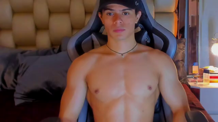 travis-lewis