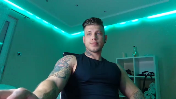 richie-grey