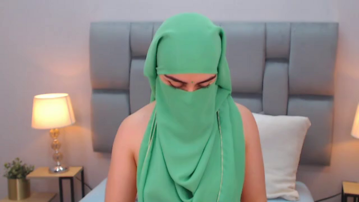 aliah-manzur