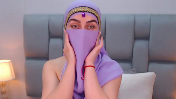 aliah-manzur
