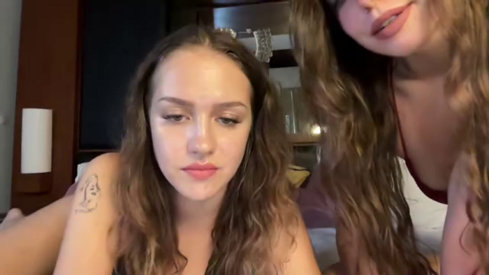 the-live-house-girls