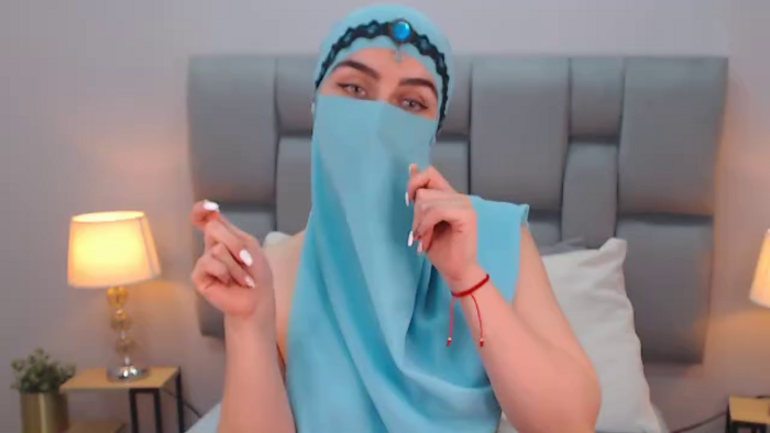 aliah-manzur
