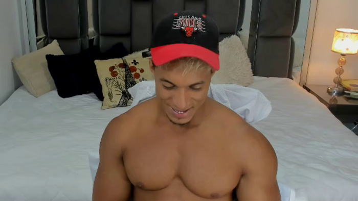 mat-strong