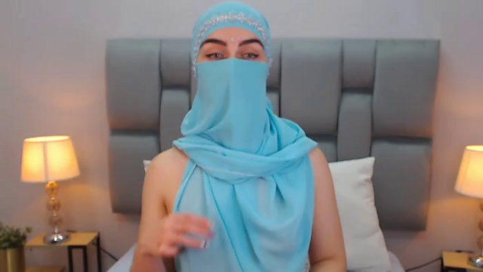aliah-manzur