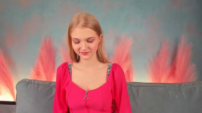 chloe-lins