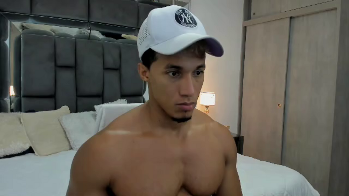 mat-strong