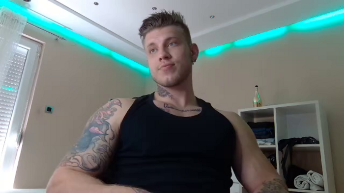 richie-grey