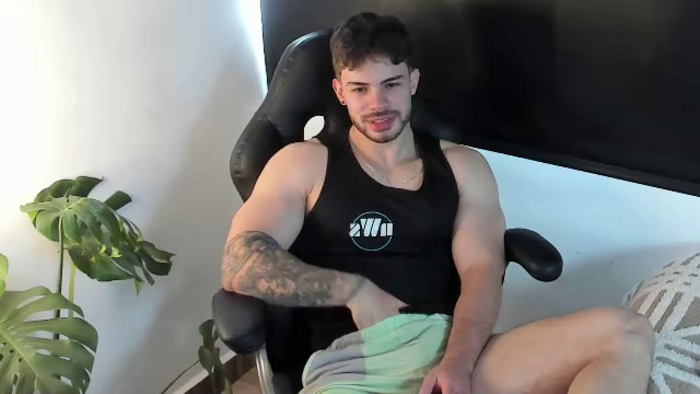 valenthino-king
