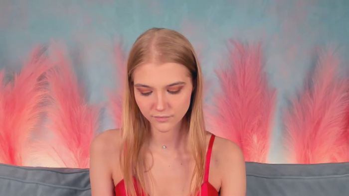 chloe-lins