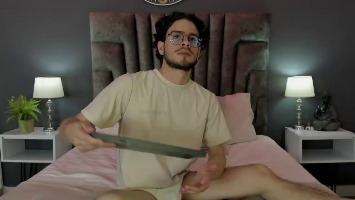 derek-hussain