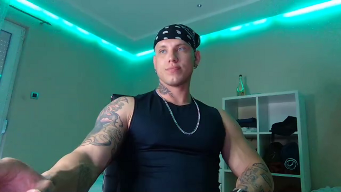 richie-grey