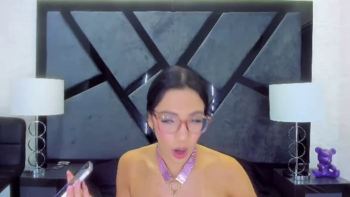 kylie-whitee