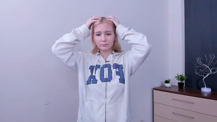 thea-hails