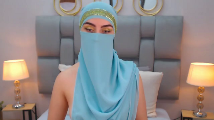 aliah-manzur