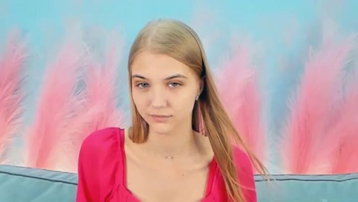 chloe-lins