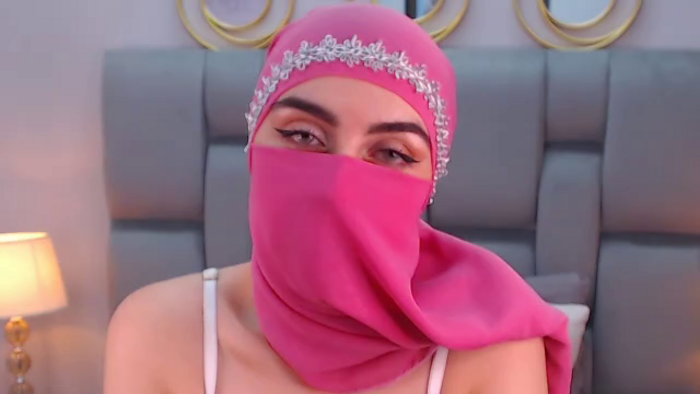 aliah-manzur