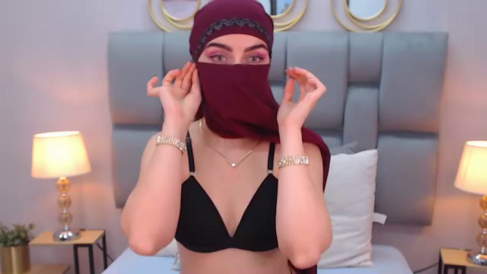 aliah-manzur