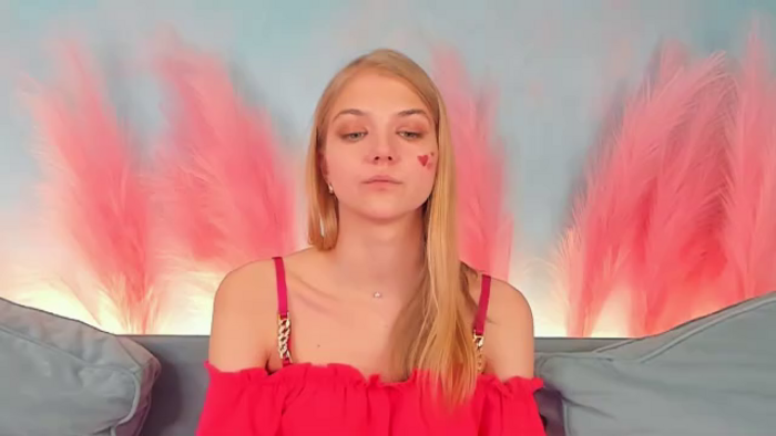 chloe-lins