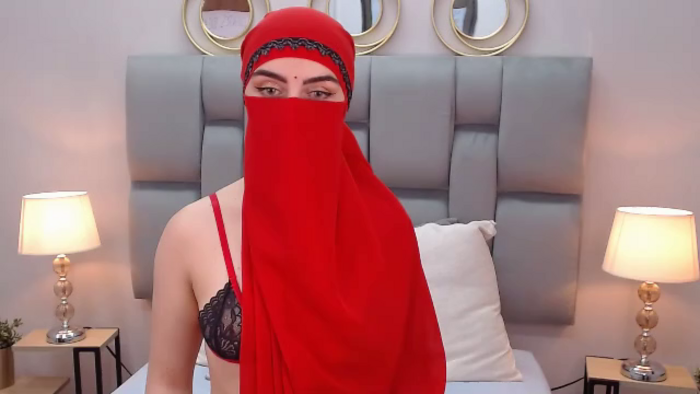 aliah-manzur