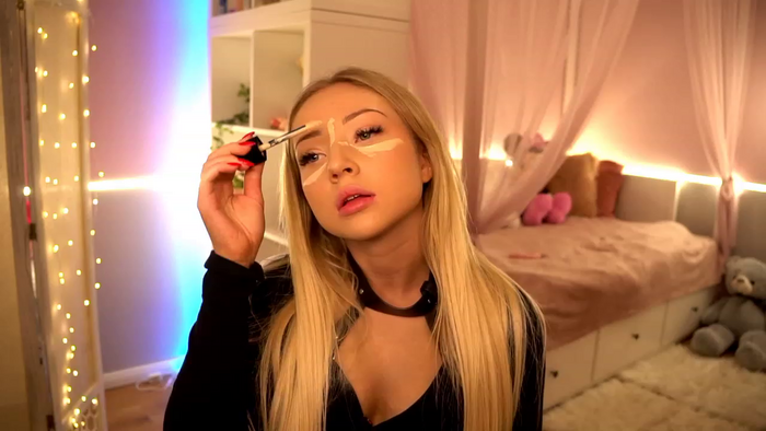 Blondebbygirl