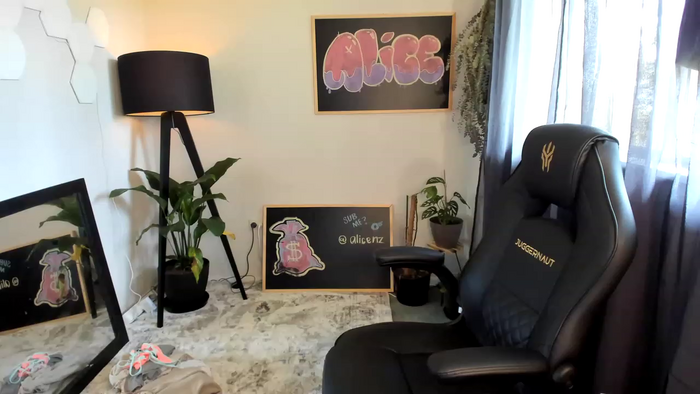 Alice_NZ