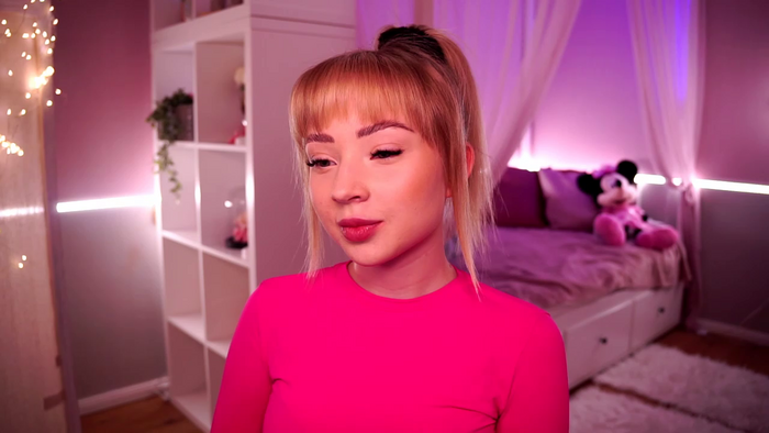 Blondebbygirl
