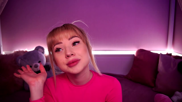 Blondebbygirl
