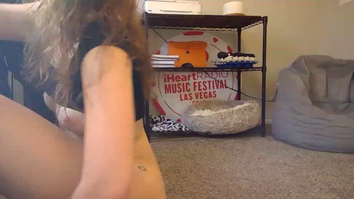 hornyhippiexx