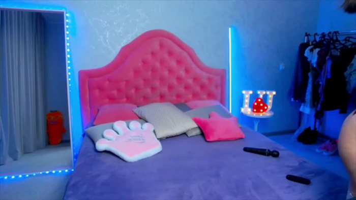 ArianaPetite