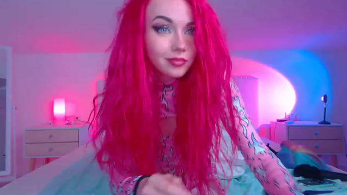 Sarah_Pink
