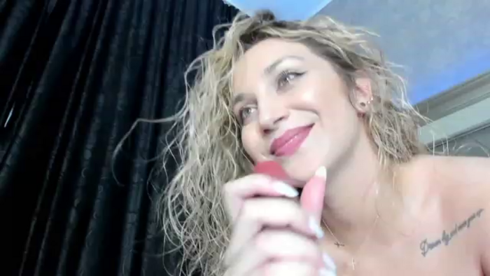 AllyPinkLips