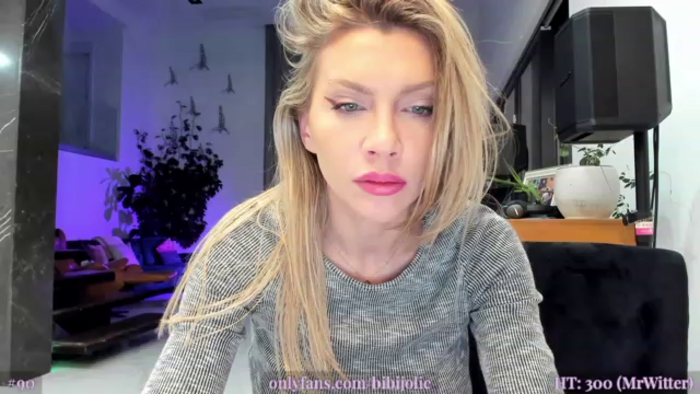 AweJolie