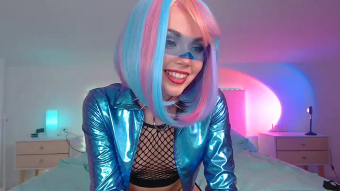 Sarah_Pink