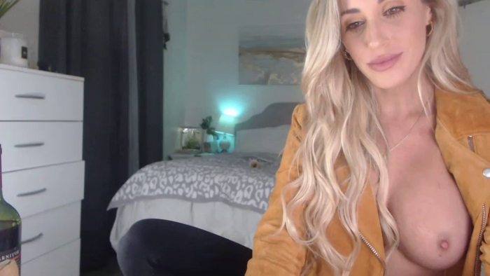 Queen_bambii