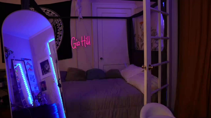 Gia_Hill