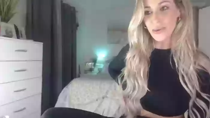 2023/06/08/mfc-queen_bambii-07-04-53