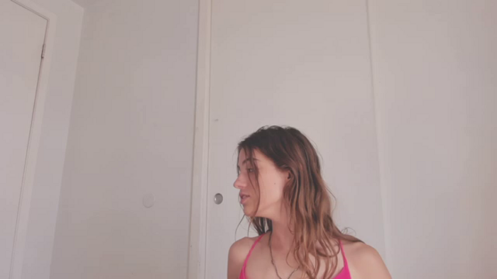 NaomiDee